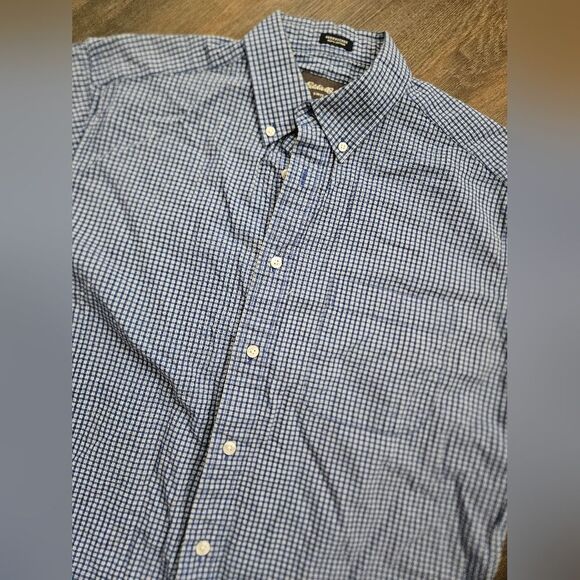 Eddie Bauer Shirt Men's Sz Small Textured Seersucker Blue Plaid Short Sleeve EUC - Picture 2 of 7